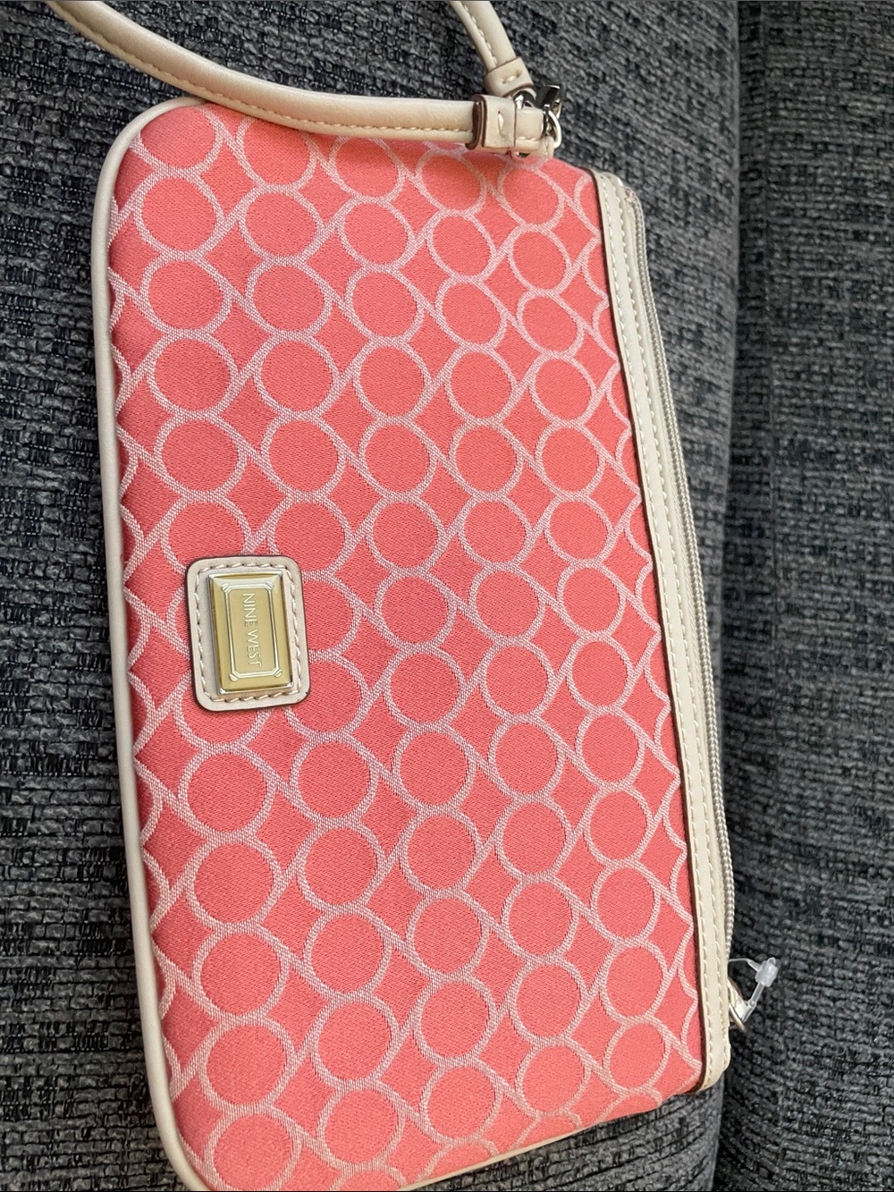 Nine West Coral and Cream Circle-Print Wristlet